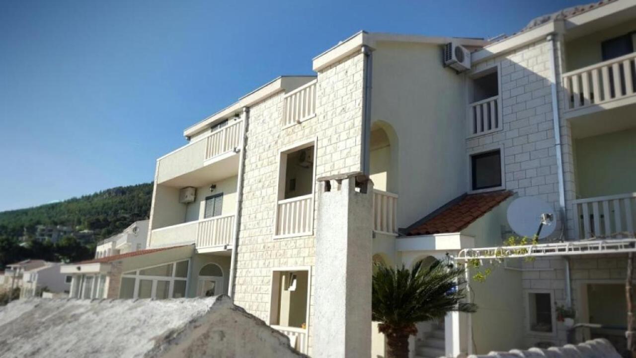 Apartments Angela Baška Voda Habitación foto